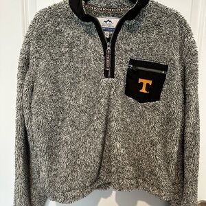 Women’s Fleece Pullover with Vols logo